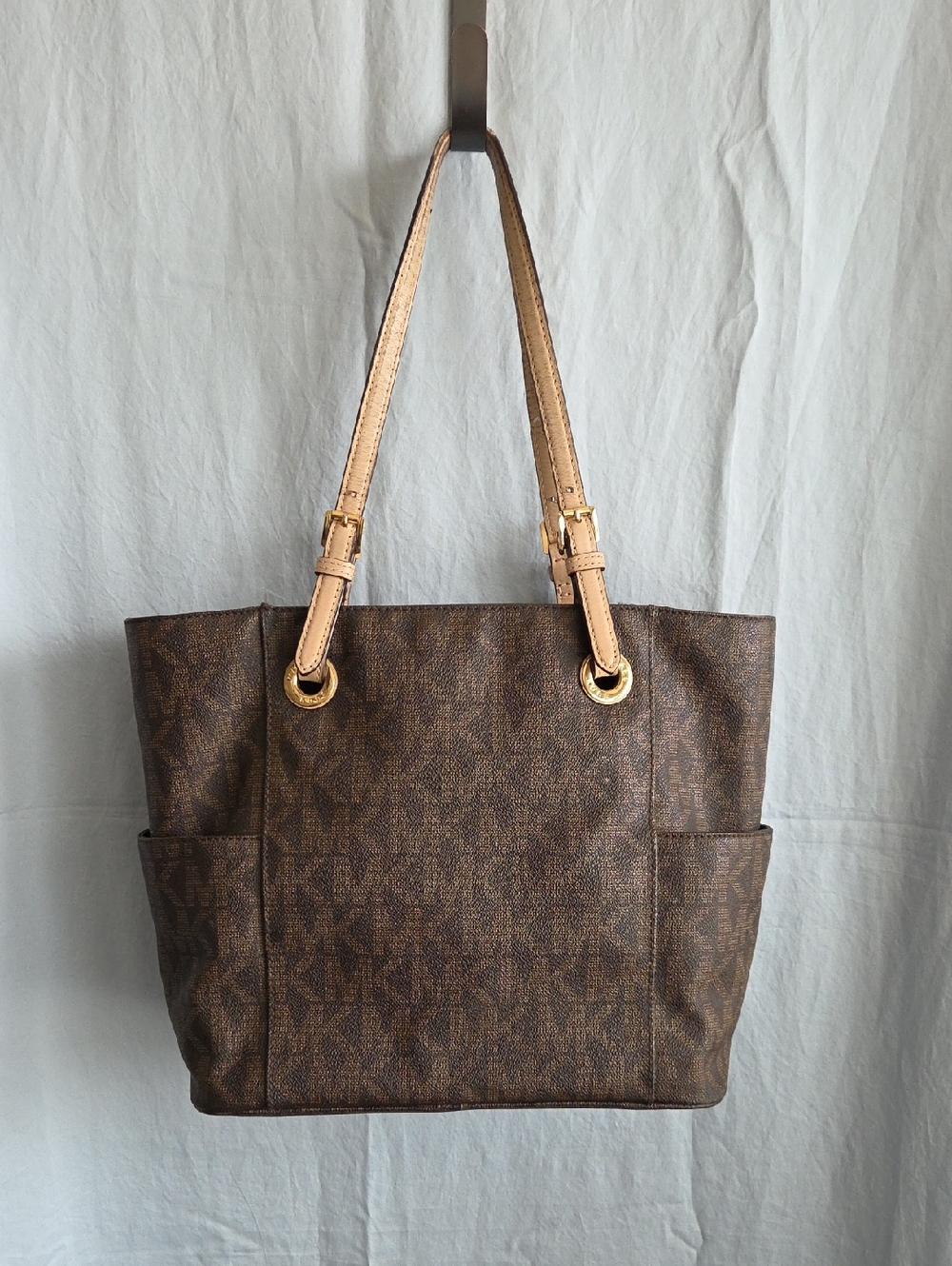 Michael Kors Jet Set East West Signature Monogram Tote Bag in Brown - Picture 3 of 17